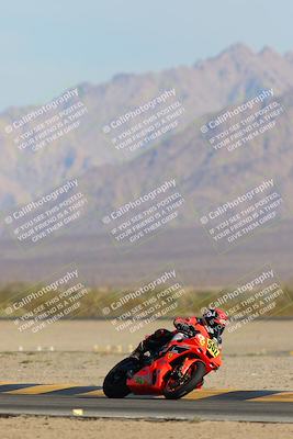 media/Mar-21-2025-CVMA Friday Practice (Fri) [[30cd4fe323]]/3-Racer 2/Session 2 (Turn 4 Entry)/